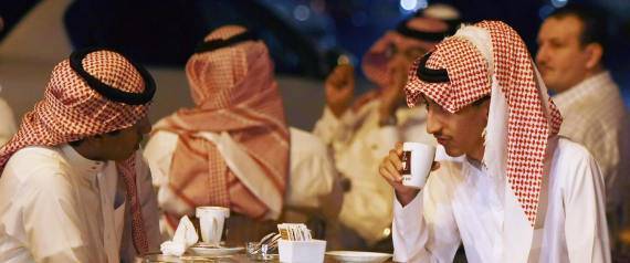 تعرّف على طقوس القهوة التي تكلف السعوديين مليار ريال سنويا!