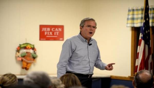 جيب بوش... التصاق مدمّر بإرث شقيقه يهينه بـ3