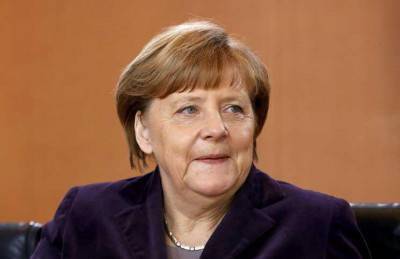 ميركل في أدنى شعبية لها منذ أربع سنوات ونصف