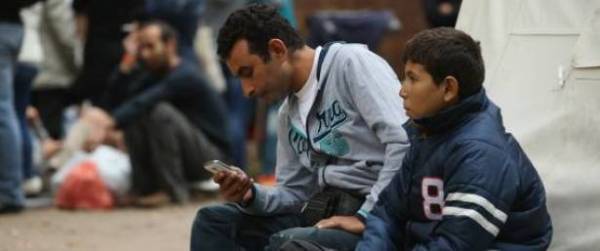 أنت مراقب.. أميركا تتابع عشرات ملايين حسابات العرب على الشبكات الاجتماعية