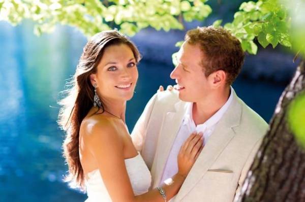 10 أسرار لا تخبرى بها عريسك