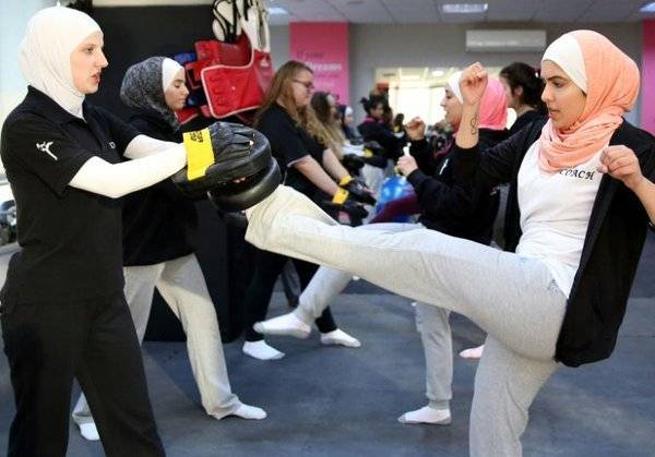 مدرسة تعلم نساء الأردن فنون القتال لمواجهة مخاطر التحرش