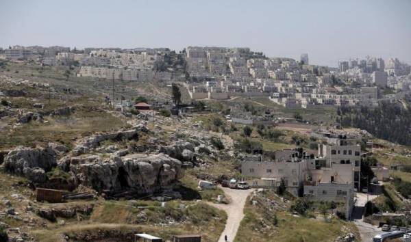 الاحتلال يخطط لإقامة مئات الوحدات الاستيطانية بالقدس