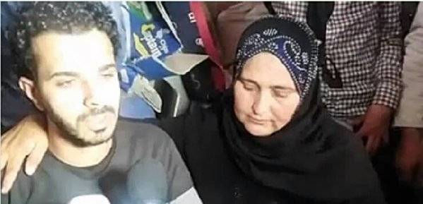 طفل الذي اختفى منذ 24 عاماً يعود الى أحضان أمه شاباً