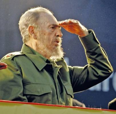 فيدل كاسترو يسخر من أوباما: كلماته تسبب أزمة قلبية