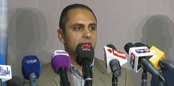 قائد الطائرة المصرية يروي تفاصيل ساعات الاختطاف