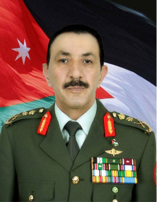 الفريق أول الزبن يغادر إلى مملكة البحرين