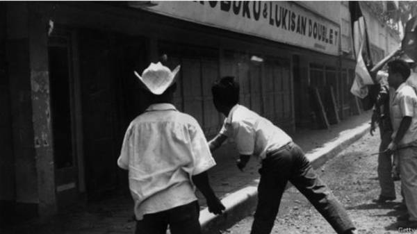 اندونيسيا تفتح ملفات مذابح 1965 التي راح ضحيتها نصف مليون قتيل