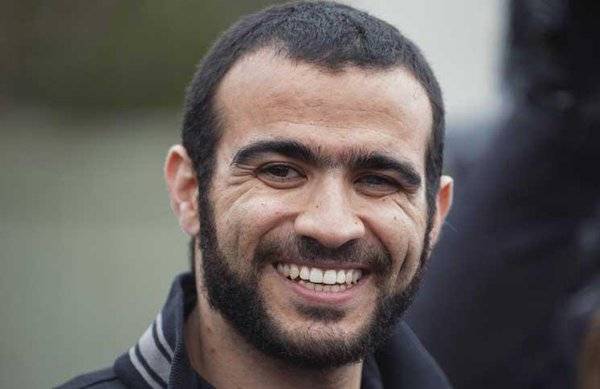 سجين سابق في غوانتانامو يخطب ناشطة حقوقية سعت لإطلاق سراحه