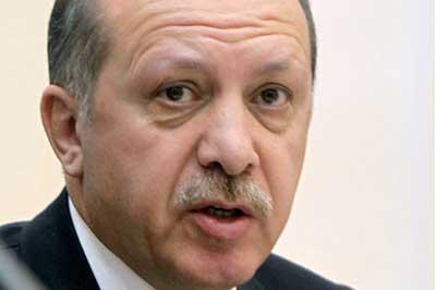 أردوغان يهاجم أوروبا بقوة وداود أوغلو يهدد بإلغاء اتفاق اللاجئين