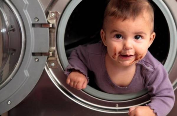 دراسة: سائل غسيل الثياب يمكن أن يسبب مشاكل صحية للأطفال