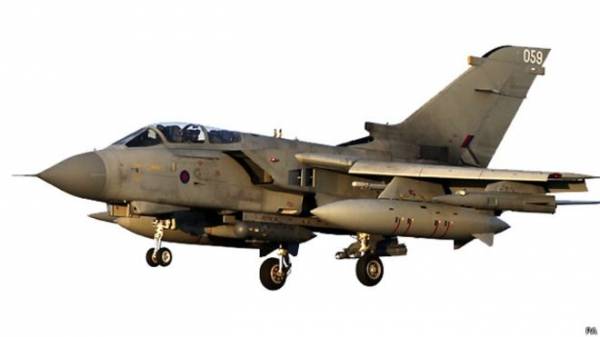 لندن: ضرباتنا الجوية قتلت نحو الف من مسلحي الدولة في سوريا والعراق