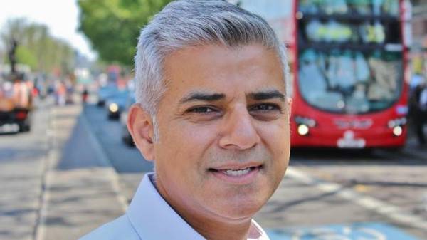 صادق خان.. أول مسلم يفوز بمنصب عمدة لندن