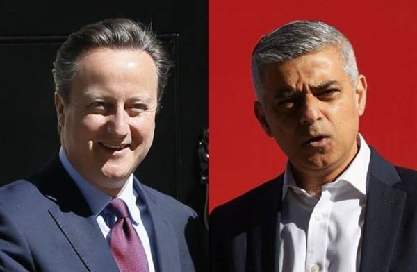 عمدة لندن الجديد يهاجم كاميرون ويتهمه بالنقل عن ترامب