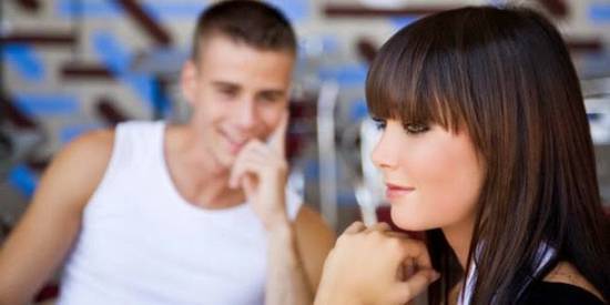 5 دقائق مع امرأة جميلة تسبب لك 8 أمراض !