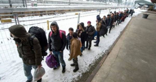 لاجئون مسلمون في ألمانيا يحتشدون للتحول للمسيحية