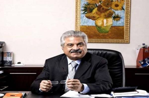 كيف نجح رجل أعمال هندي بجمع ثروة 1.6 مليار درهم من راتب 2000 درهم؟