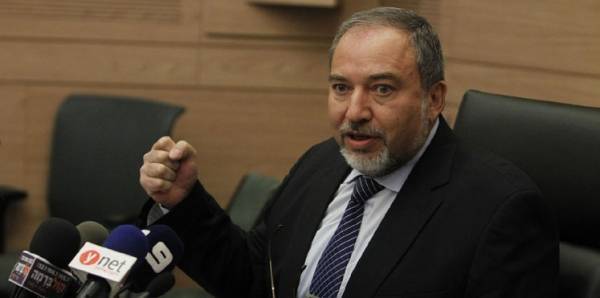 هل تصبح وزارة الدفاع الإسرائيلية في عهدة ليبرمان؟