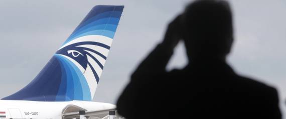 ما حقيقة الدخان الذي تصاعد من الطائرة المصرية قبل تحطّمها.. خبراء يجيبون