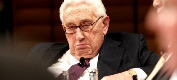 كيسنجر : اسرائيل ستحتل نصف الشرق الاوسط والحرب العالمية الثالثة على الأبواب