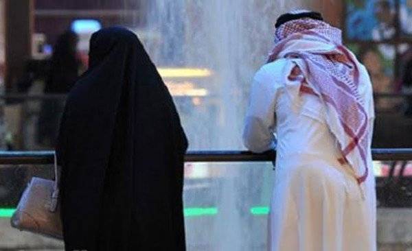 مفاجأة معلمة سعودية لزوجها كلفتها الطلاق .. لن تصدق السبب!