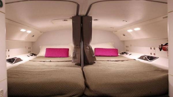 غرف نوم سرية في الطائرات لا يعلم عنها الركاب شيئا
