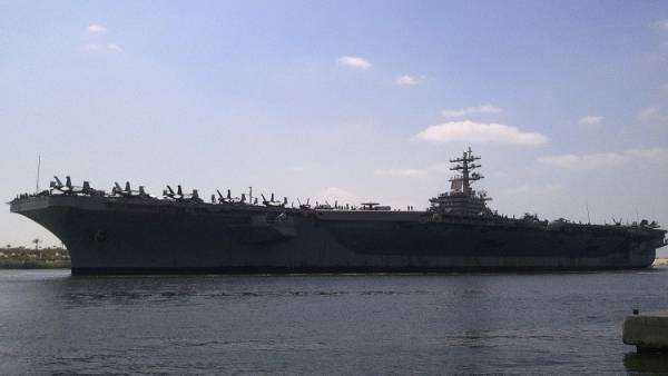 حاملة الطائرات إيزنهاور تدخل المتوسط