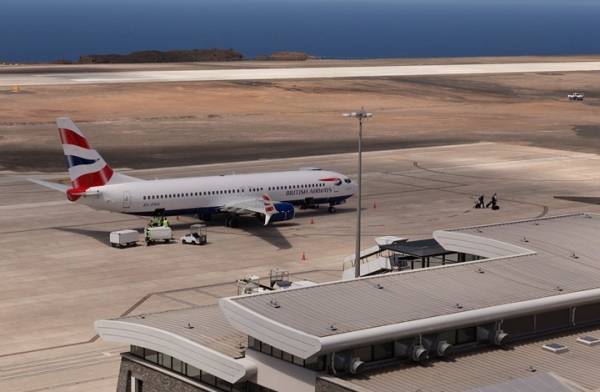 ما قصة المطار الذي كلّف 400 مليون دولار ولا يمكن الهبوط فيه؟