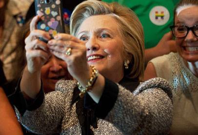 كلينتون أول سيدة أميركية تخوض غمار الانتخابات الرئاسية