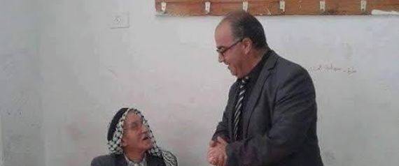 زملاؤه يصغرونه ب 64 عاماً.. إليك تجربة أكبر طالب ثانوية عامة في فلسطين