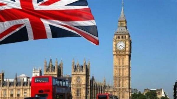 استقالة 7 وزراء من حكومة الظل في بريطانيا احتجاجًا على إقالة وزير خارجيتها