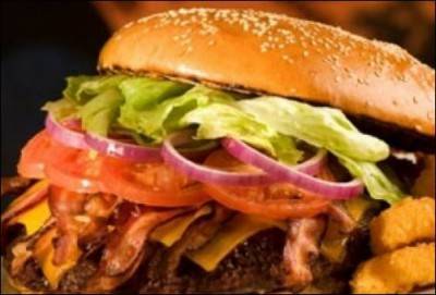 دراسة: “الوجبات السريعة”.. فقيرة غذائيا ومضرة بالصائمين