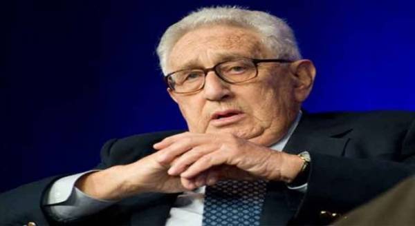 كيسنجر: المسلمون سيتحولون إلى رماد في الحرب العالمية الثالثة والتي باتت على الأبواب