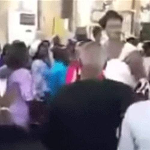 لن تصدق بالفيديو.. عروس تلفت الأنظار بسبب ضخامة حجمها مقارنة بالعريس