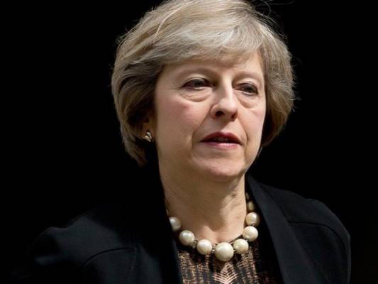 رئيسة وزراء بريطانيا الجديدة عنيدة وتحب الموضة