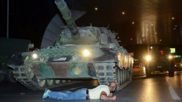 تفاصيل محاولة الانقلاب الفاشلة على الديمقراطية التركية