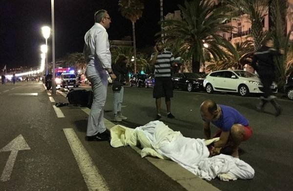 والد منفذ هجوم نيس: ابني غير متدين ويعانى من حالة اكتئاب