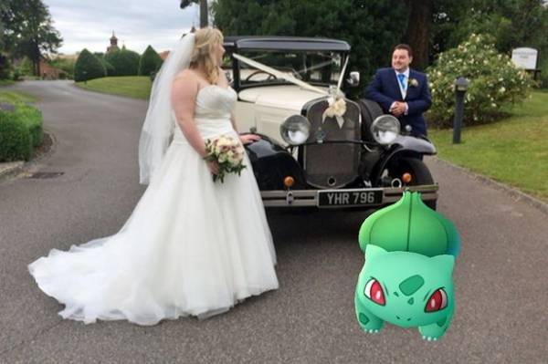 بالصور: تركوا العروس وأخذوا يلعبون بوكيمون غو