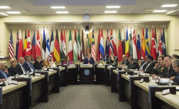 جودة والزبن يشاركان باجتماعي واشنطن للتحالف الدولي ضد داعش