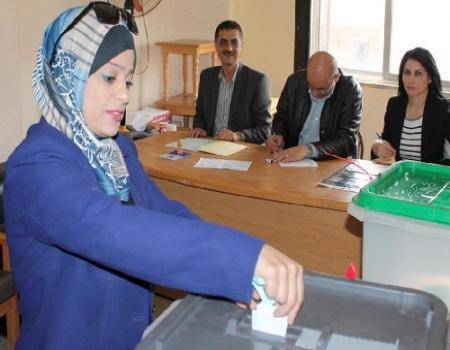  تفسير القوانين  يجيز للعين الترشح للانتخابات قبل الاستقالة