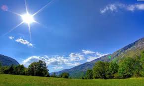 طقس حار اليوم وغدا وارتفاع قليل على الحرارة الجمعة