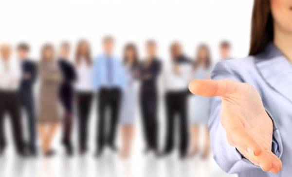 320 ألف طلب في ديوان الخدمة 77 منها لإناث