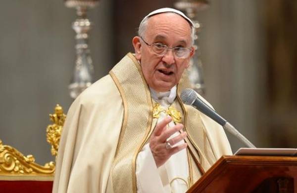 البابا في بولندا يوصي بالعطف على اللاجئين والمهاجرين.. ماذا قال؟