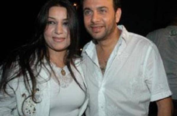 حقيقة انفصال مصطفى قمر عن زوجته