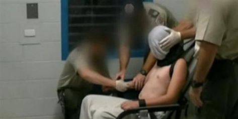 هذا الفيديو المروع أطاح بوزير (تعذيب وحشي لأطفال)