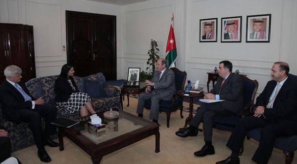 190 مليون جنيه استرليني قروض ومنح بريطانية للأردن