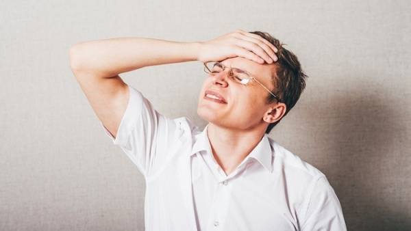 ضعف البصر يسبب الاكتئاب والوحدانية