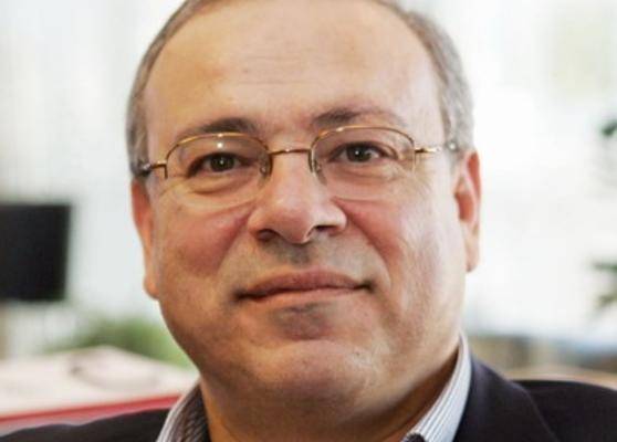 مذيع يعتدي على رئيس مجلس إدارة التلفزيون الأردني بسبب إجراء إداري