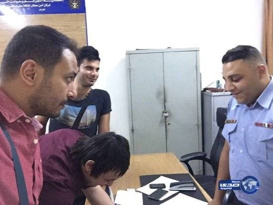 بالصور..احتجاز الفنان “محمد نجاتي” بمطار عمان