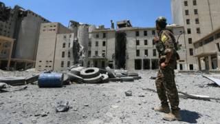 المرصد السوري: تحالف قوات سوريا الديمقراطية يسيطر على معظم مدينة منبج